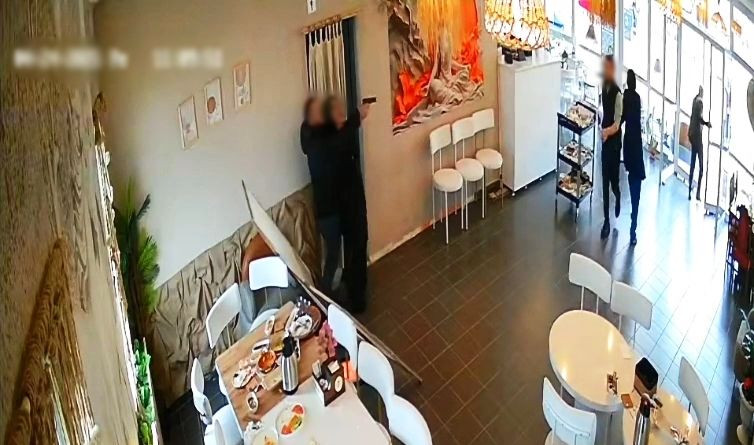 Samsun'daki Pınar Altınel cinayetinin görüntüleri ortaya çıktı: Cengiz Altınel katliamdan sonra kafasına sıkmıştı... - Sayfa 9