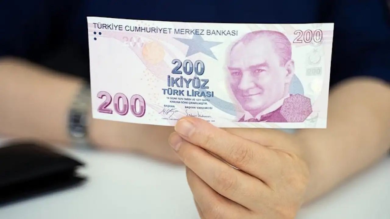 Emeklilere bayram müjdesi! 4 bin TL Kurban Bayramı ikramiyesi için tarih belli oldu - Sayfa 1