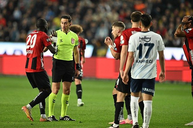 Nihat Kahveci canlı yayında duyurdu: Yeni TFF Başkanı hayırlı olsun! - Sayfa 8