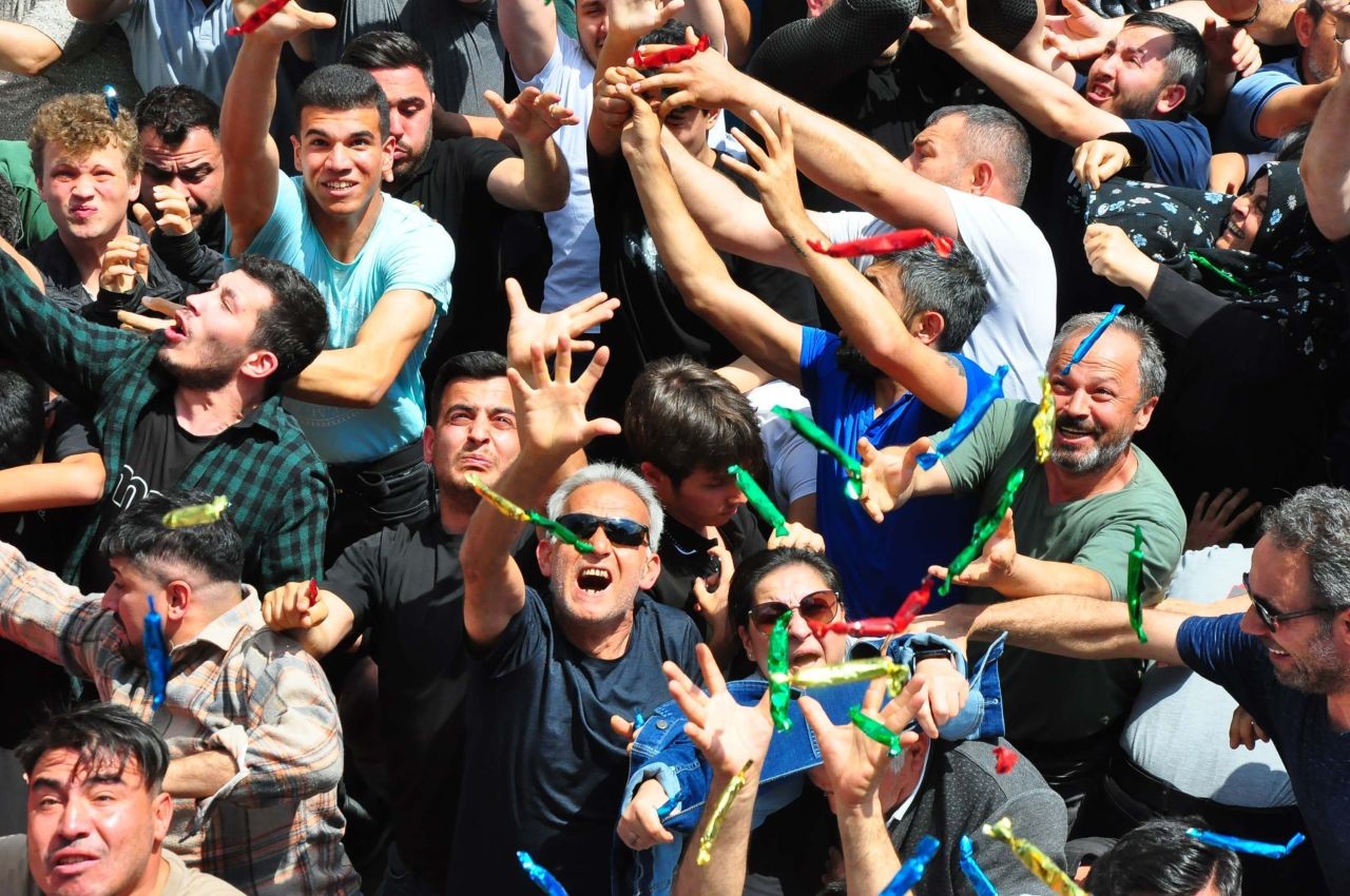 Uluslararası Manisa Mesir Macunu Festivali: 20 dakikada 8 ton mesir macunu saçıldı - Sayfa 2