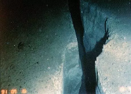 Yeryüzünü çepeçevre sarmışlar: İşte dünyanın en tehlikeli fay hatları! - Sayfa 14