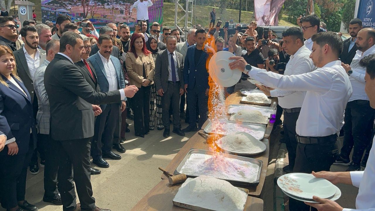 Gastronomi şehri parlıyor! Hatay’ın alevli lezzeti ‘tuzda tavuk’ tescilleniyor - Sayfa 1
