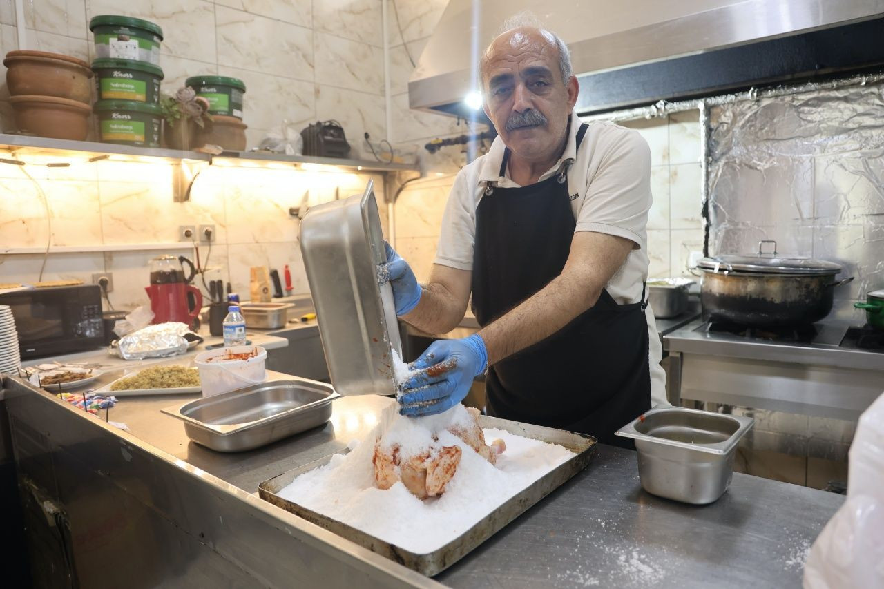 Gastronomi şehri parlıyor! Hatay’ın alevli lezzeti ‘tuzda tavuk’ tescilleniyor - Sayfa 3