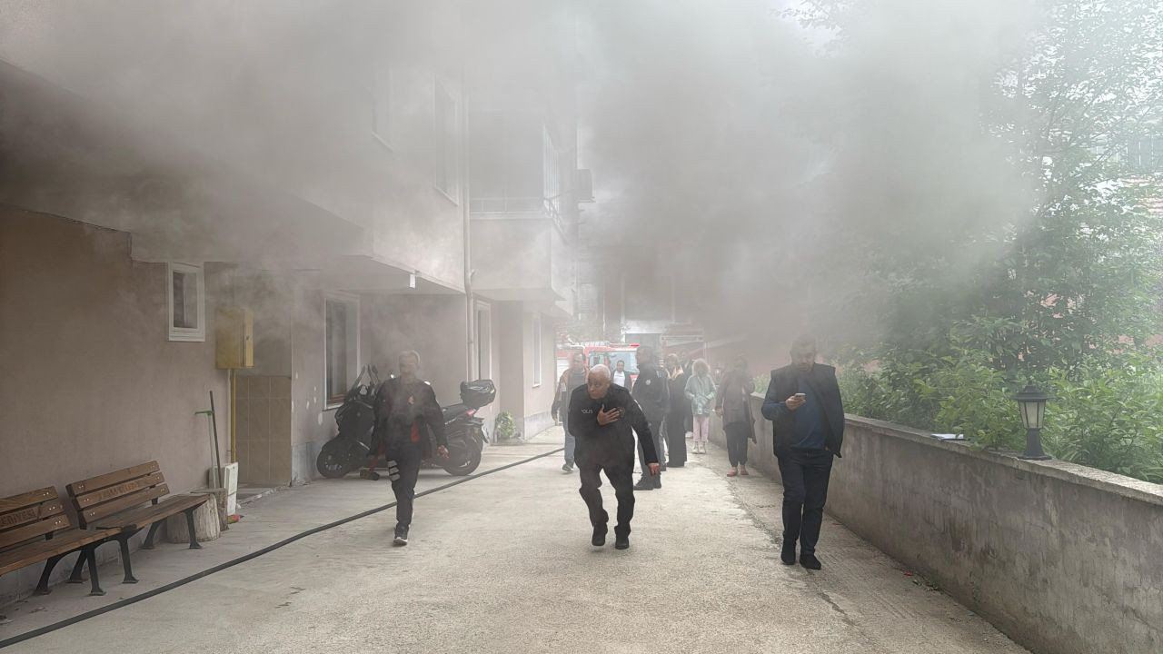 Tokat’ta kahraman polisler! Çocukları alevlerden kurtardılar - Sayfa 3