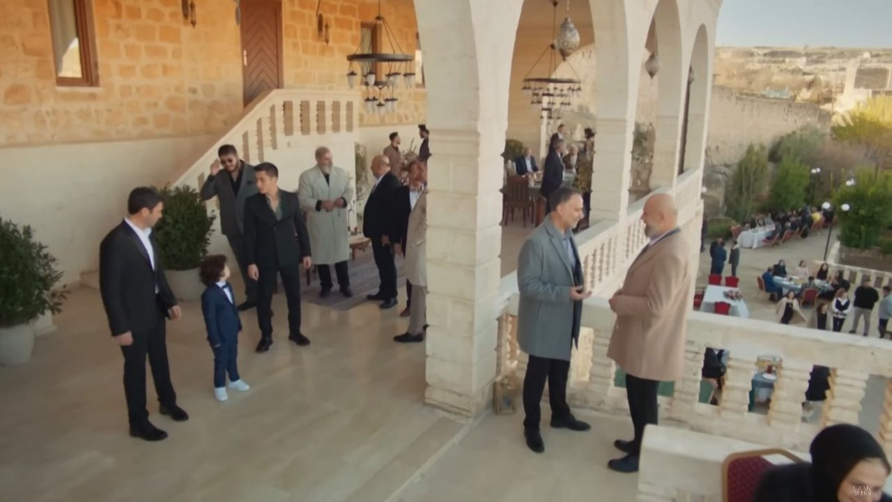 Uzak Şehir dizisinde Nare iyileşecek mi? Sahra Şaş diziye veda mı ediyor? - Sayfa 2