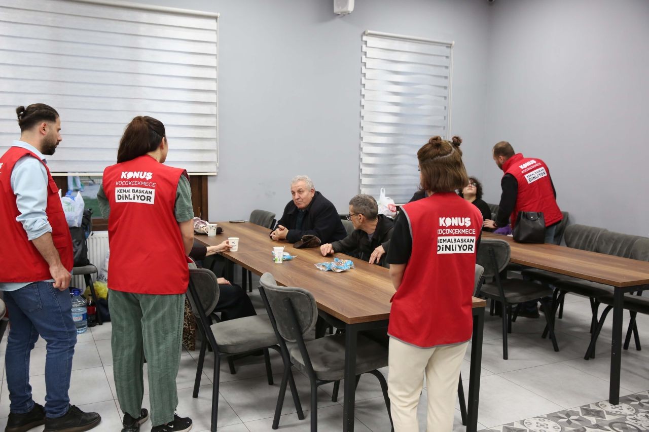 Küçükçekmece Belediyesi deprem sonrası seferber oldu! 10 bin vatandaşa destek, 35 bin porsiyon yemek - Sayfa 3