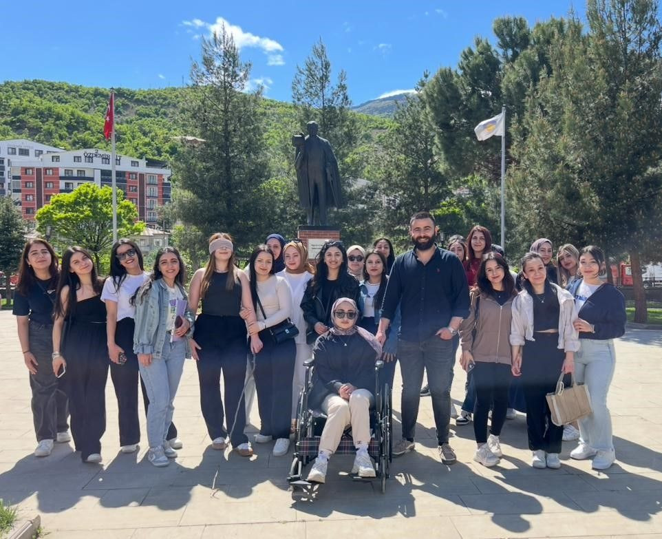 Artvin’de yürekleri ısıtan etkinlik! Öğrenciler engelli bireylerin yaşamına empatiyle dokundu - Sayfa 5