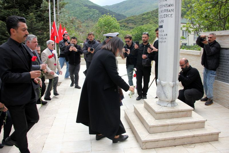 Yalova’da Kocadere şehitleri duygusal törenle anıldı! 830 masumun hatırası yaşatılıyor! - Sayfa 2