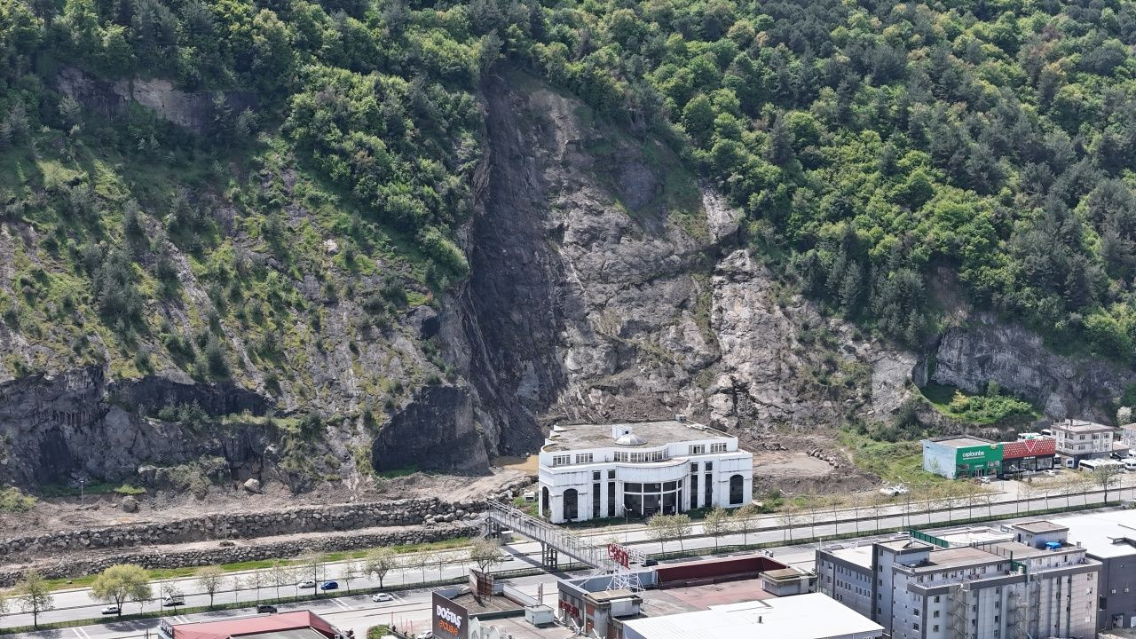 Samsun’daki heyelan faciası sonrası uzman uyarısı! Doğal dengeyi bozarsak felaket kaçınılmaz! - Sayfa 2
