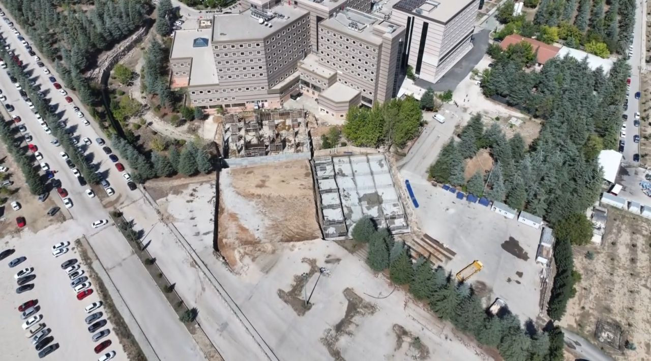 Isparta’da yürek ısıtan bağış! Yaşlı çift, biriktirdiği 7,2 gram altını yoğun bakıma hediye etti - Sayfa 4