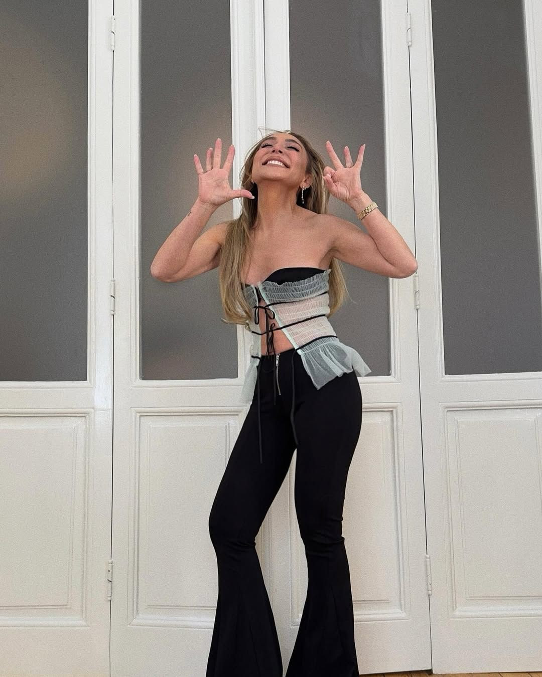 50 yaşına giren Ziynet Sali, yıllara meydan okuyor! Doğum günü paylaşımı sosyal medyayı salladı - Sayfa 7