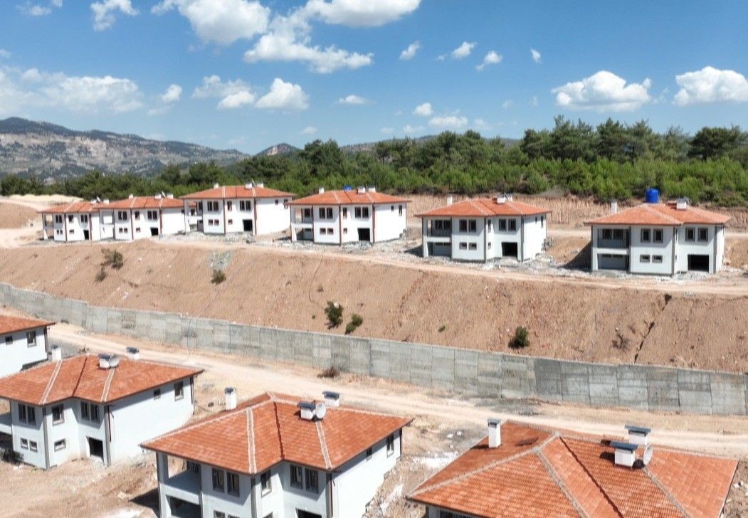 Kahramanmaraş Dulkadiroğlu'nda depremzedelere villa gibi evler yapıldı, muhtar öve öve bitiremedi - Sayfa 2