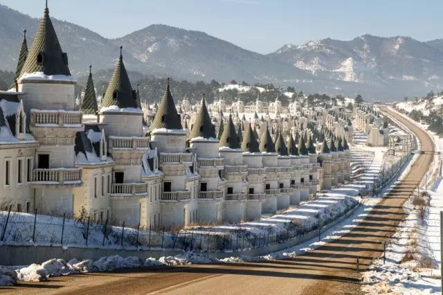 Mudurnu’da ‘Şato’ hayali kabusa döndü: Burj Al Babas’ta 67 milyon dolarlık dolandırıcılık davası! 885’er yıl hapis talebi - Sayfa 7