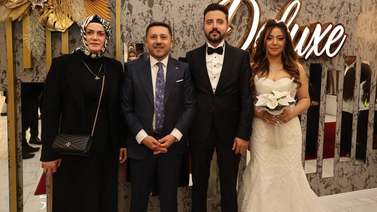 Nevşehir Belediye Başkanı Rasim Arı şoförünün düğününde şoför oldu - Sayfa 4