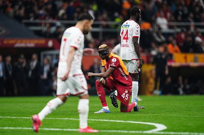 Rıdvan Dilmen Galatasaray maçı sonrası derbiyi işaret etti: Nefret ederim ama öyleydi! - Sayfa 4
