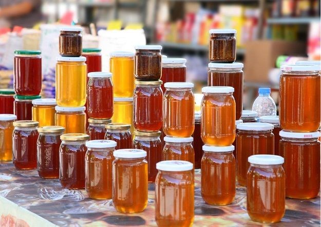Zincir marketlerde de satılıyor! Bakanlık  gıdada hile yapan firmaları ifşaladı: Bu bal ve zeytinyağlardan uzak durun... - Sayfa 1