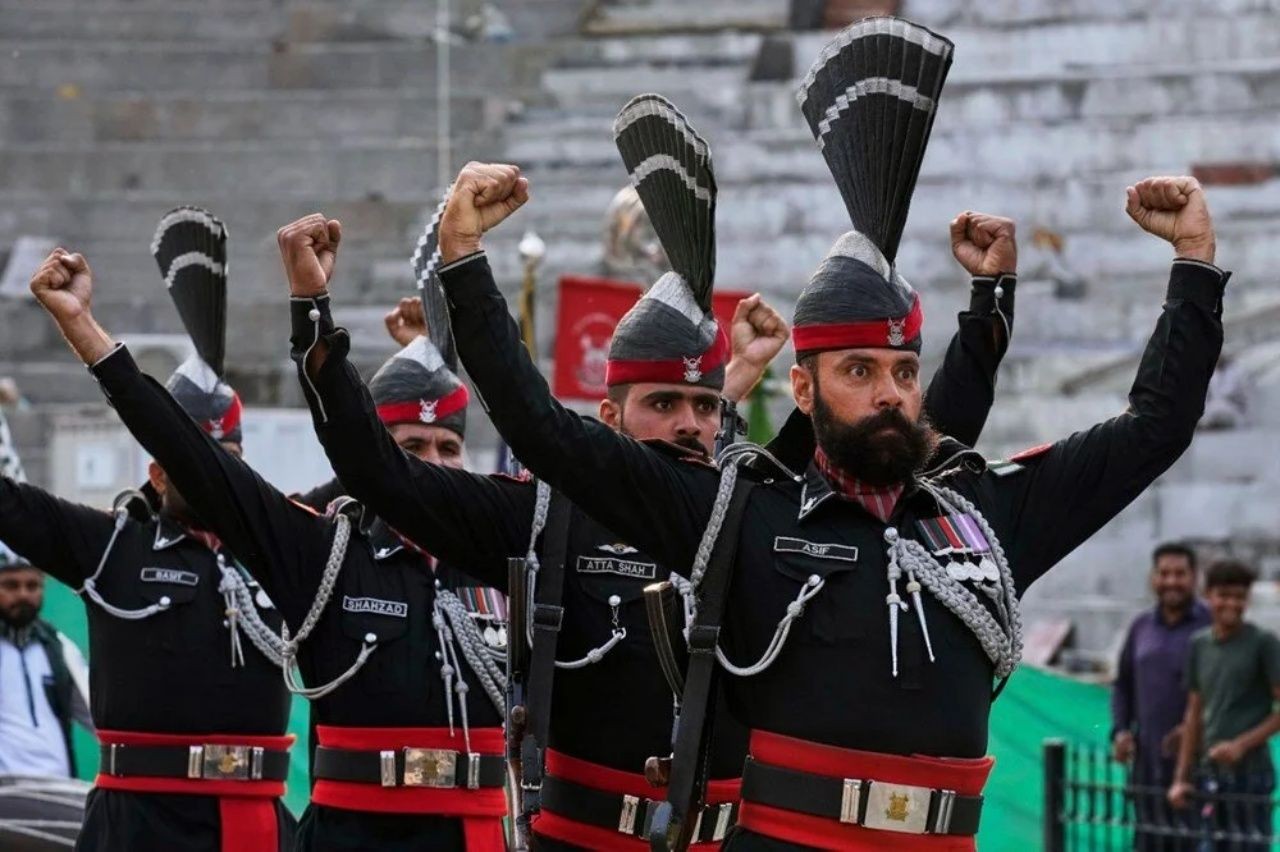 Hindistan-Pakistan gerginliğinde orduların karşılaştırması! Askeri güç ve silah kapasitesi mercek altında - Sayfa 2