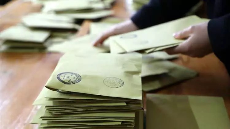 Herkes bu anketi merak ediyordu: Bu pazar genel seçim olsa hangi partiye oy verirsiniz? - Sayfa 4