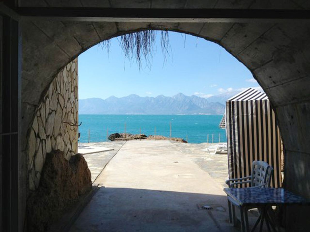 Antalya'daki 5 yıldızlı otellerden falezlere gizli tünel! Skandalı turistler paylaşınca ortaya çıktı - Sayfa 4