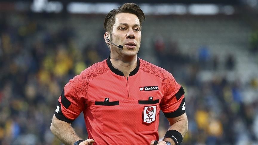 Fırat Aydınus'tan Başakşehir - Fenerbahçe Maçı Yorumu: O Pozisyonda Kırmızı Kart Görmeliydi! - Sayfa 1