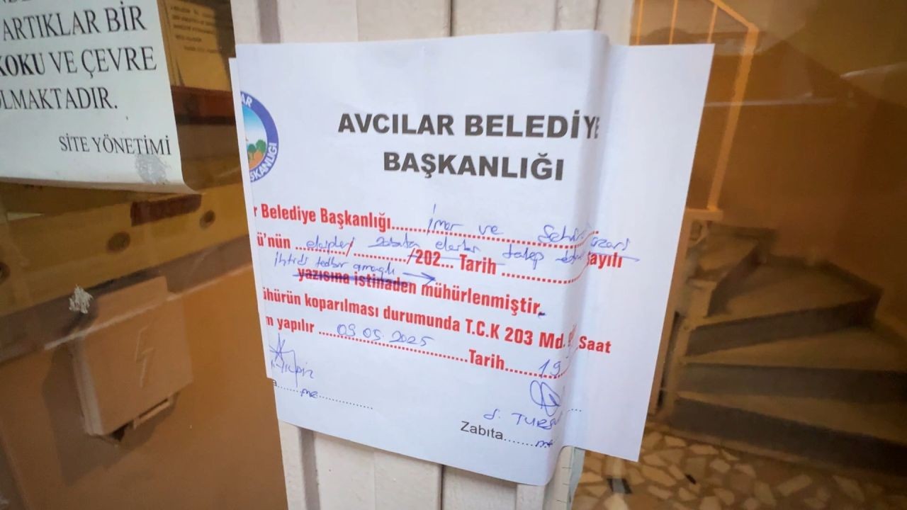 Avcılar'da 40 yıllık sitedeki binalar çürük çıktı, apar topar tahliye edilip mühürlendi - Sayfa 3
