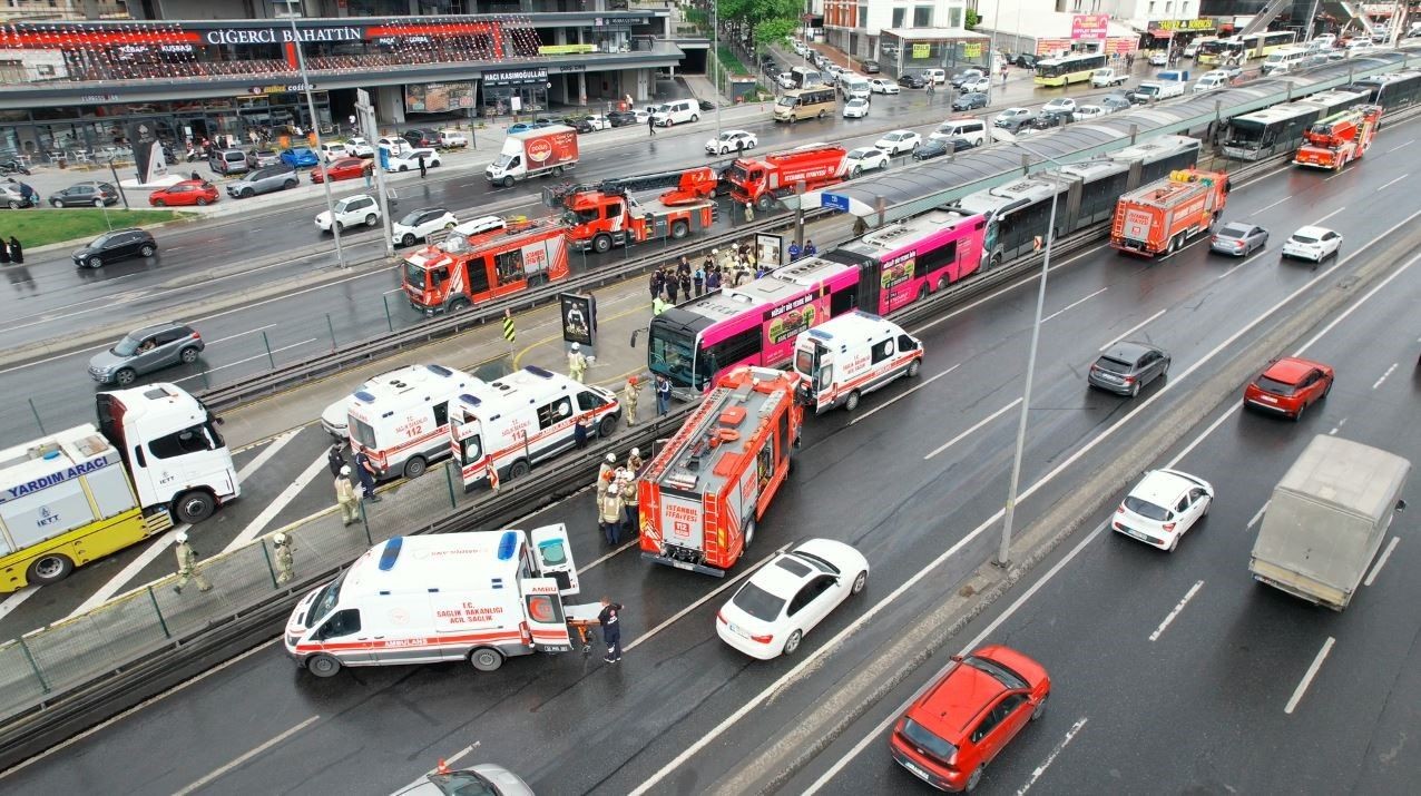 Metrobüs kazasında ölen Ebru Heper’in ailesi isyan etti: Araçların hepsi bozuk, bakım hiç yok - Sayfa 4