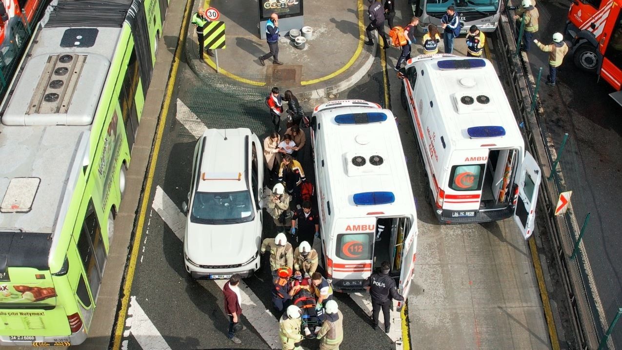 Metrobüs kazasında ölen Ebru Heper’in ailesi isyan etti: Araçların hepsi bozuk, bakım hiç yok - Sayfa 3