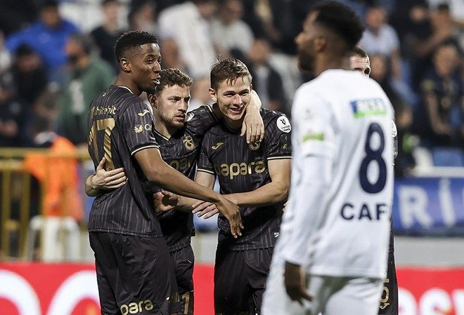 Dünyanın en iyi takımları belli oldu: Süper Lig ekibi listeye damga vurdu! Tam 166 sıra yükseldi... - Sayfa 16