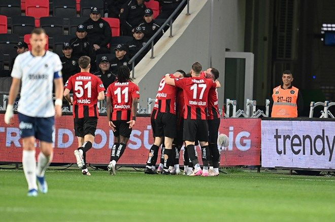 Dünyanın en iyi takımları belli oldu: Süper Lig ekibi listeye damga vurdu! Tam 166 sıra yükseldi... - Sayfa 22