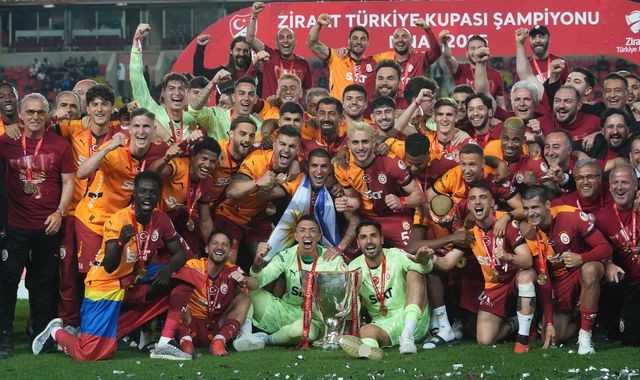 Türkiye Kupası'nda şampiyon olan Galatasaray kupasına kavuştu - Sayfa 3