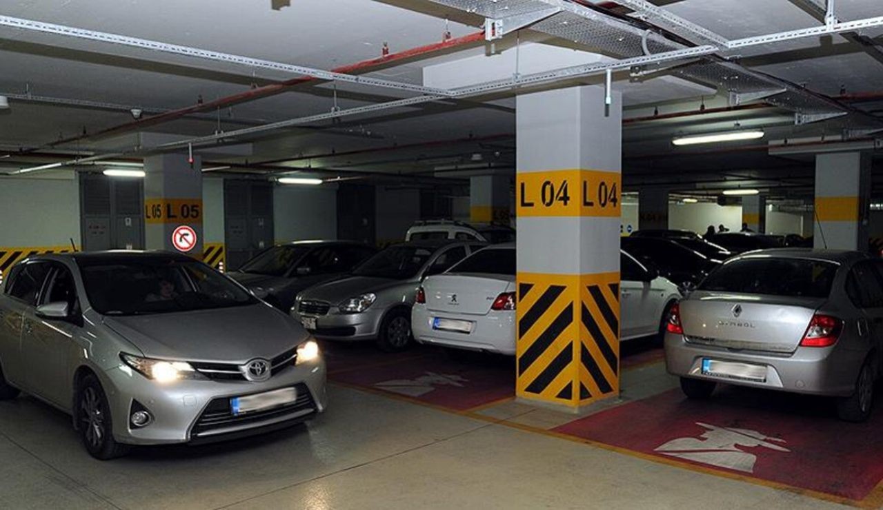İstanbul’da otopark fiyatları cep yakıyor! Günlük ücret dudak uçuklatıyor - Sayfa 1