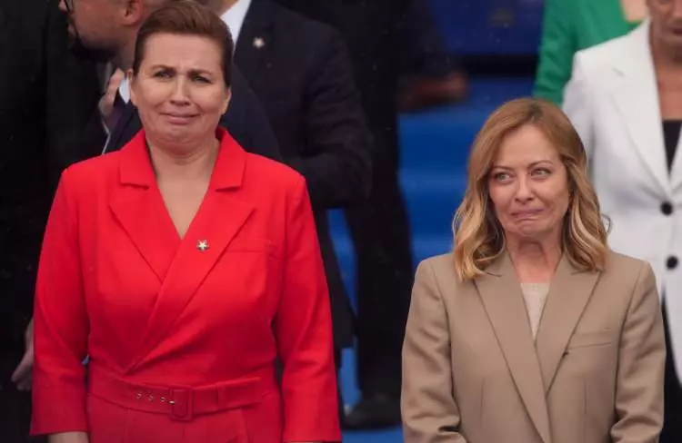 Avrupa Siyasi Topluluğu 6. Zirvesi'nden dikkat çeken kareler! Dünya gündemine oturdu - Sayfa 19