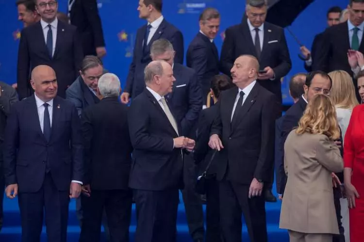 Avrupa Siyasi Topluluğu 6. Zirvesi'nden dikkat çeken kareler! Dünya gündemine oturdu - Sayfa 26