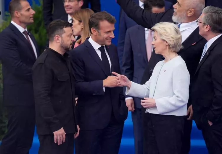 Avrupa Siyasi Topluluğu 6. Zirvesi'nden dikkat çeken kareler! Dünya gündemine oturdu - Sayfa 31