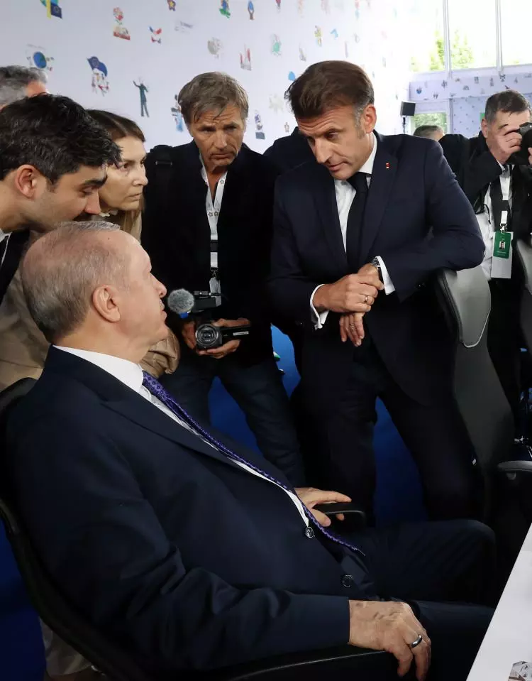 Avrupa Siyasi Topluluğu 6. Zirvesi'nden dikkat çeken kareler! Dünya gündemine oturdu - Sayfa 5