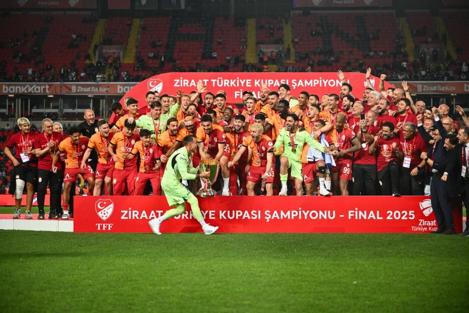 Galatasaray'da şampiyonluk kutlamasının detayları belli oldu! Önce Florya, sonra Yenikapı - Sayfa 1