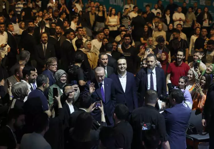 Cumhurbaşkanı Recep Tayyip Erdoğan, Ferhat Göçer ve Sagopa Kajmer... GENÇFEST'e damga vuran anlar! - Sayfa 1