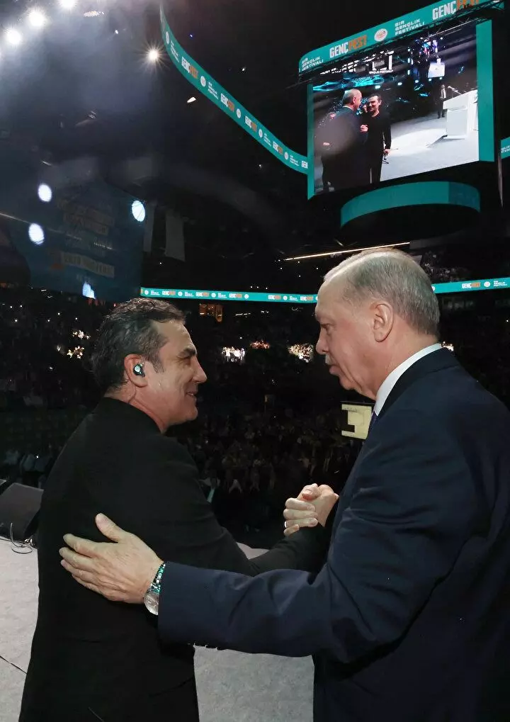 Cumhurbaşkanı Recep Tayyip Erdoğan, Ferhat Göçer ve Sagopa Kajmer... GENÇFEST'e damga vuran anlar! - Sayfa 8