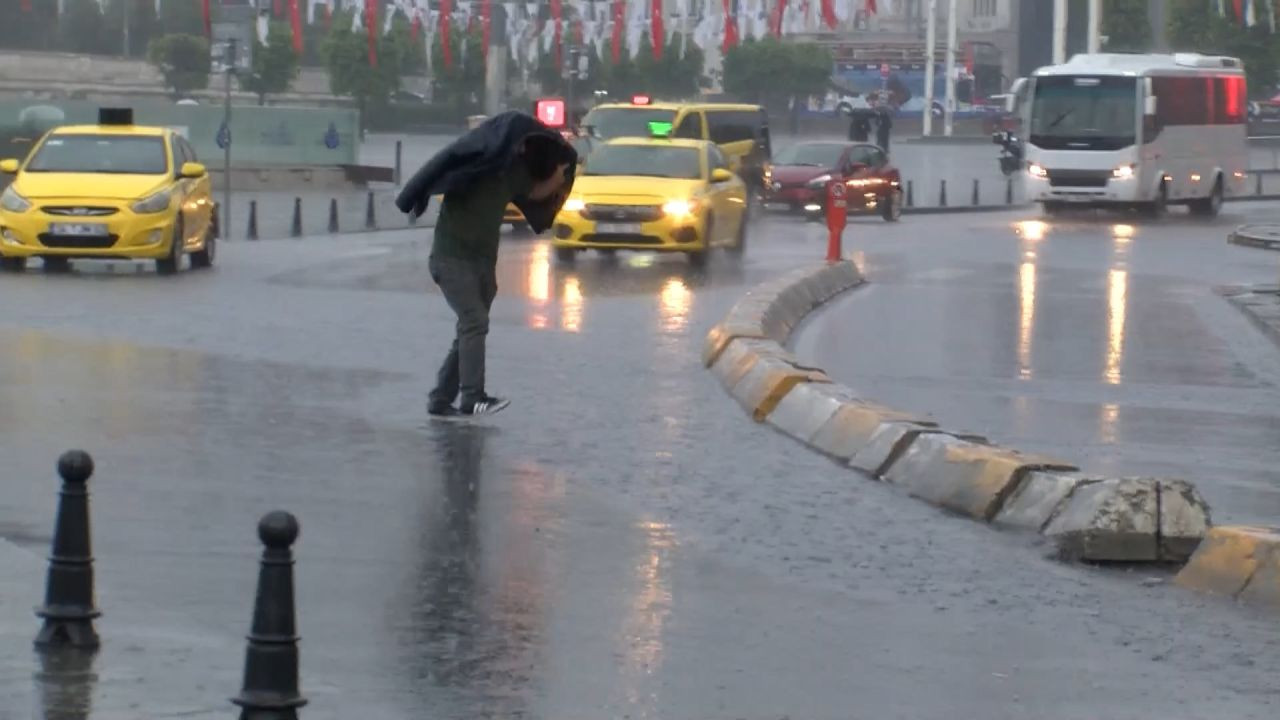 Şakası yok! Ani elektrik fırtınaları bekleniyor: Cep telefonunuzla konuşmaya ara vermeniz tavsiye olunur - Sayfa 4
