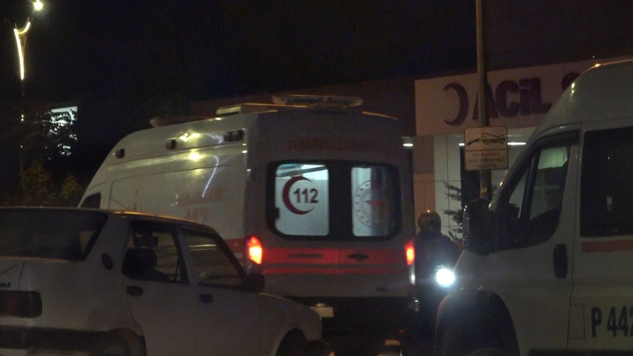 Kına gecesinde görünmez kaza! Kocaman disko topu, gelinin üzerine düştü - Sayfa 1