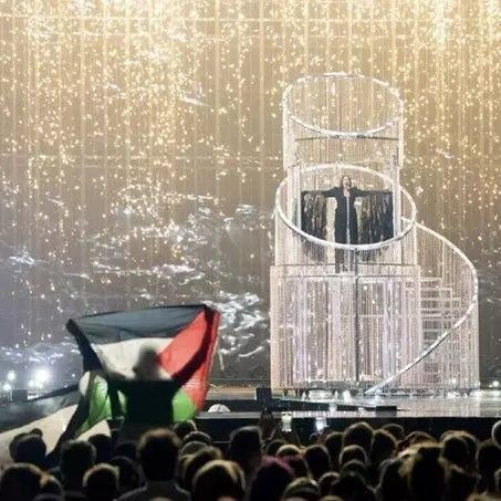 Eurovision 2025 finaline Filistin protestoları damga vurdu! İsrail temsilcisi sahnede yuhalandı, binler alanlarda Filistin için ses verdi... - Sayfa 2