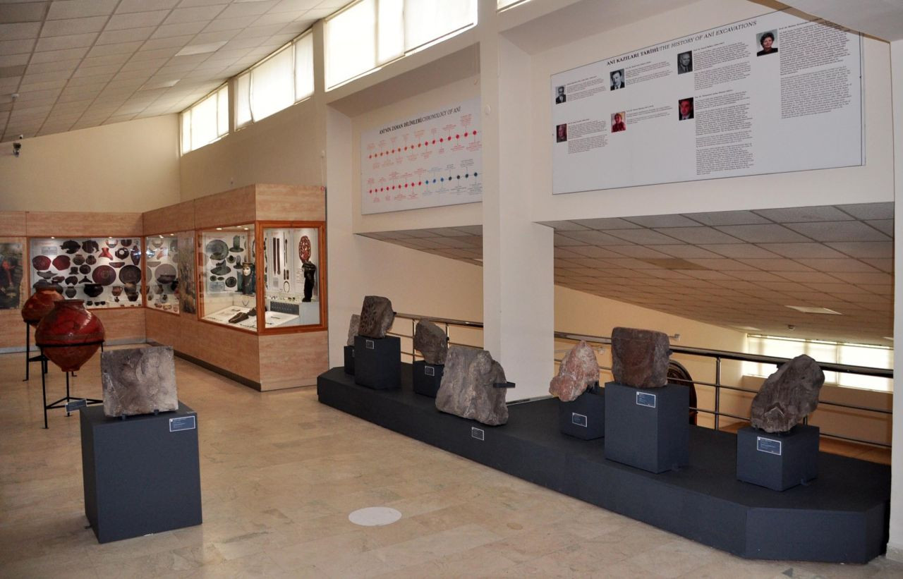 Kars Arkeoloji ve Etnografya Müzesi'nde Hz. İsa’nın yüzü olduğu değerlendirilen figür ilk kez sergide - Sayfa 6