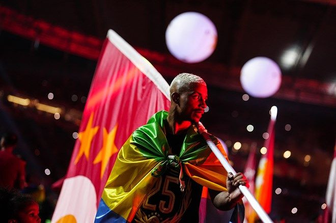 Galatasaraylı futbolcular 25. şampiyonluğu ve 5. yıldızı doyasıya kutladı - Sayfa 24