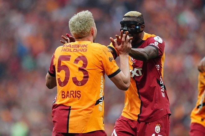 Victor Osimhen şampiyonluğun ardından geleceğiyle ilgili kapıyı araladı! Galatasaraylılarda büyük heyecan... - Sayfa 3