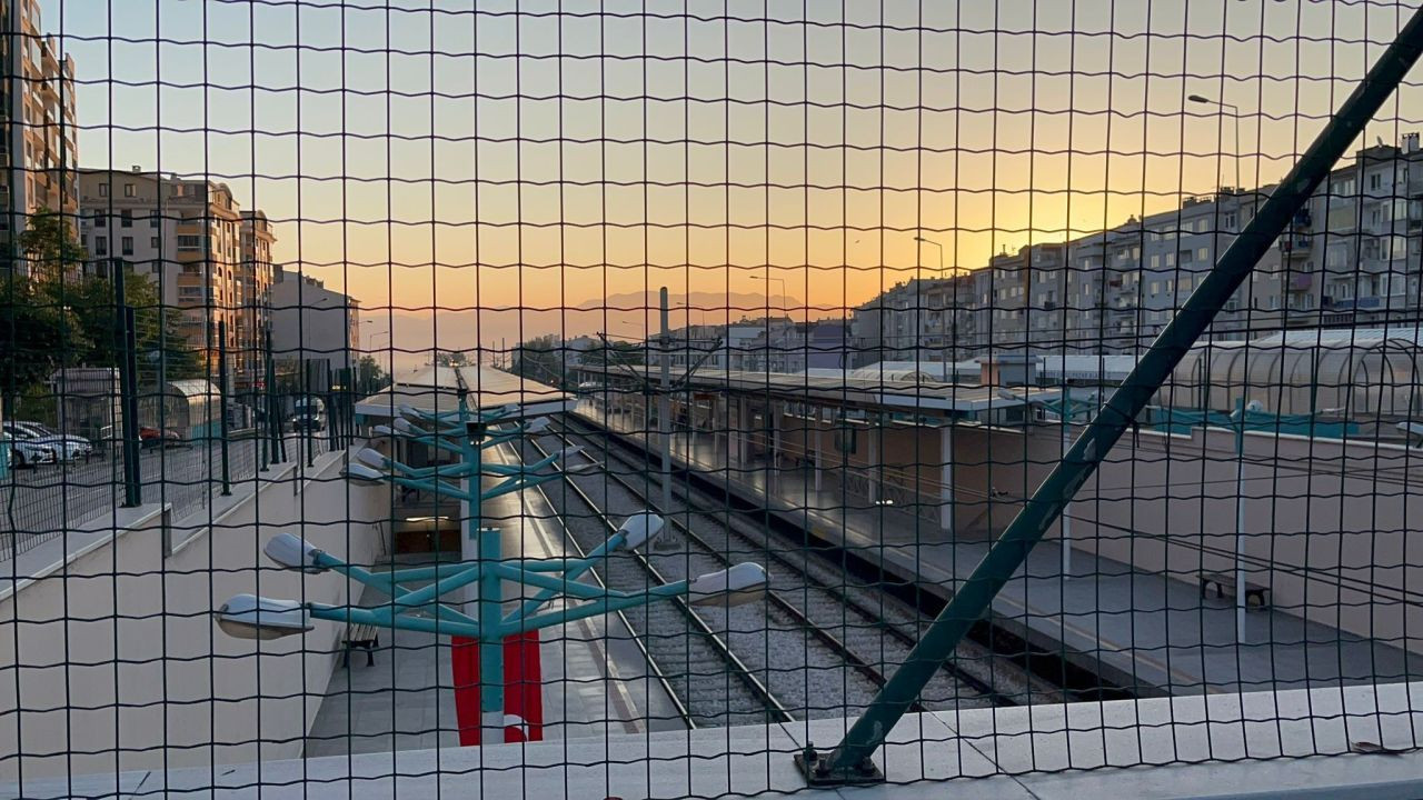 Bursa'da ulaşım krizi: CHP’li Bozbey yönetiminde ulaşım çöktü, metroya stajyer oturtuldu, trafik felç oldu - Sayfa 6