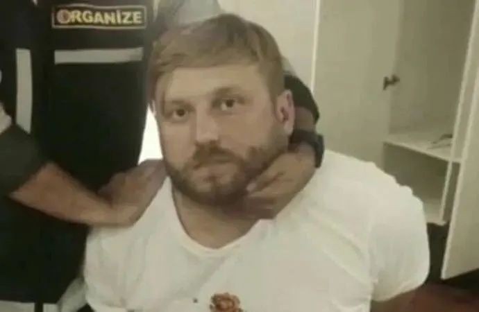 Tek suikast, küresel çeteyi çökertti: Türk polisi, Balkanlar’ın en büyük sahte pasaport ağını deşifre etti! - Sayfa 1