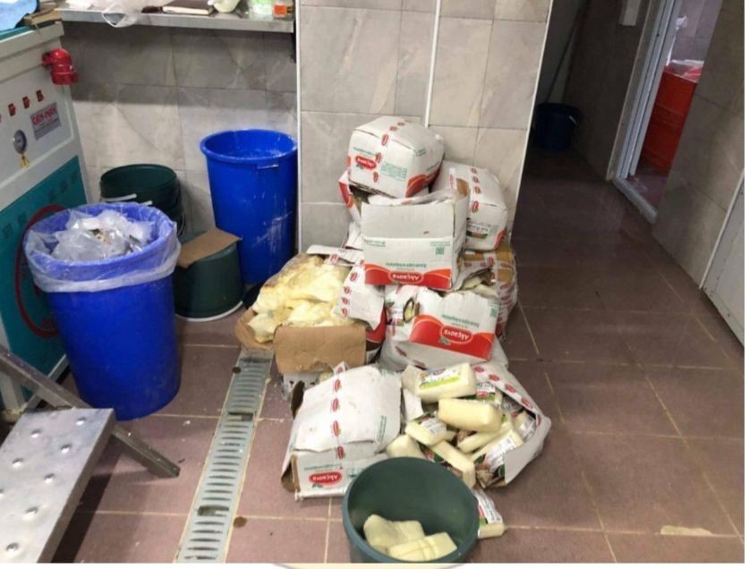Kaşar peynirinin içinden eldiven çıktı! Tam 5 ton hileli ürünü piyasaya süreceklerdi... - Sayfa 1