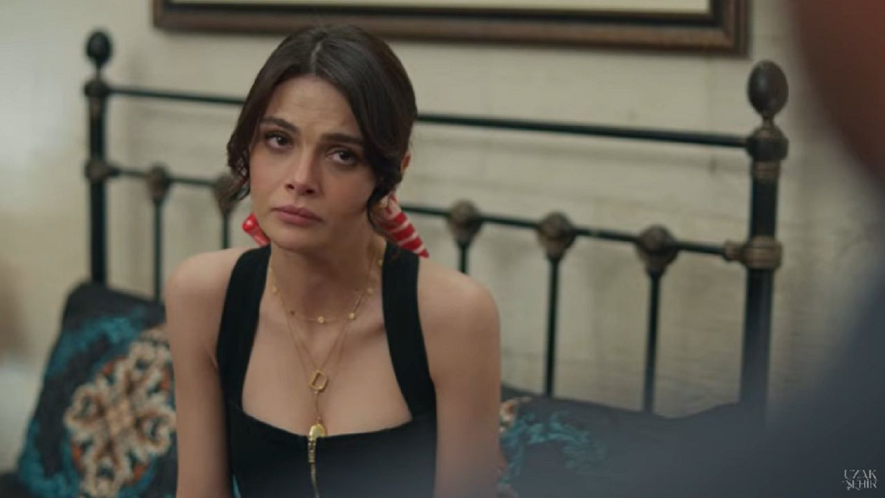 Merakla bekleniyordu! "Uzak Şehir"in Alya'sı Sinem Ünsal'ın Cannes kombini eleştiri oklarının hedefinde! - Sayfa 3