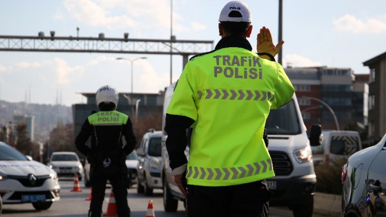 Trafik cezaları sil baştan! İşte madde madde yeni trafik cezaları - Sayfa 1