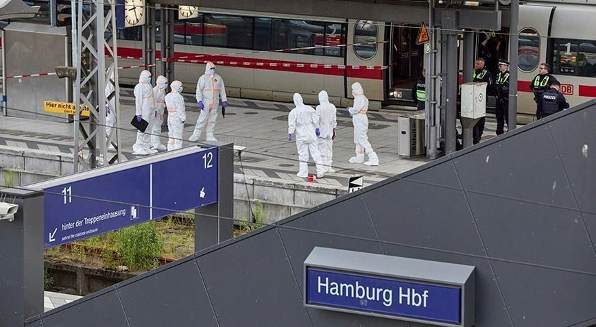 Bıçakla dehşet saçtı! Hamburg'da tren istasyonunda kanlı saldırı! Çok sayıda yaralı var! - Sayfa 1